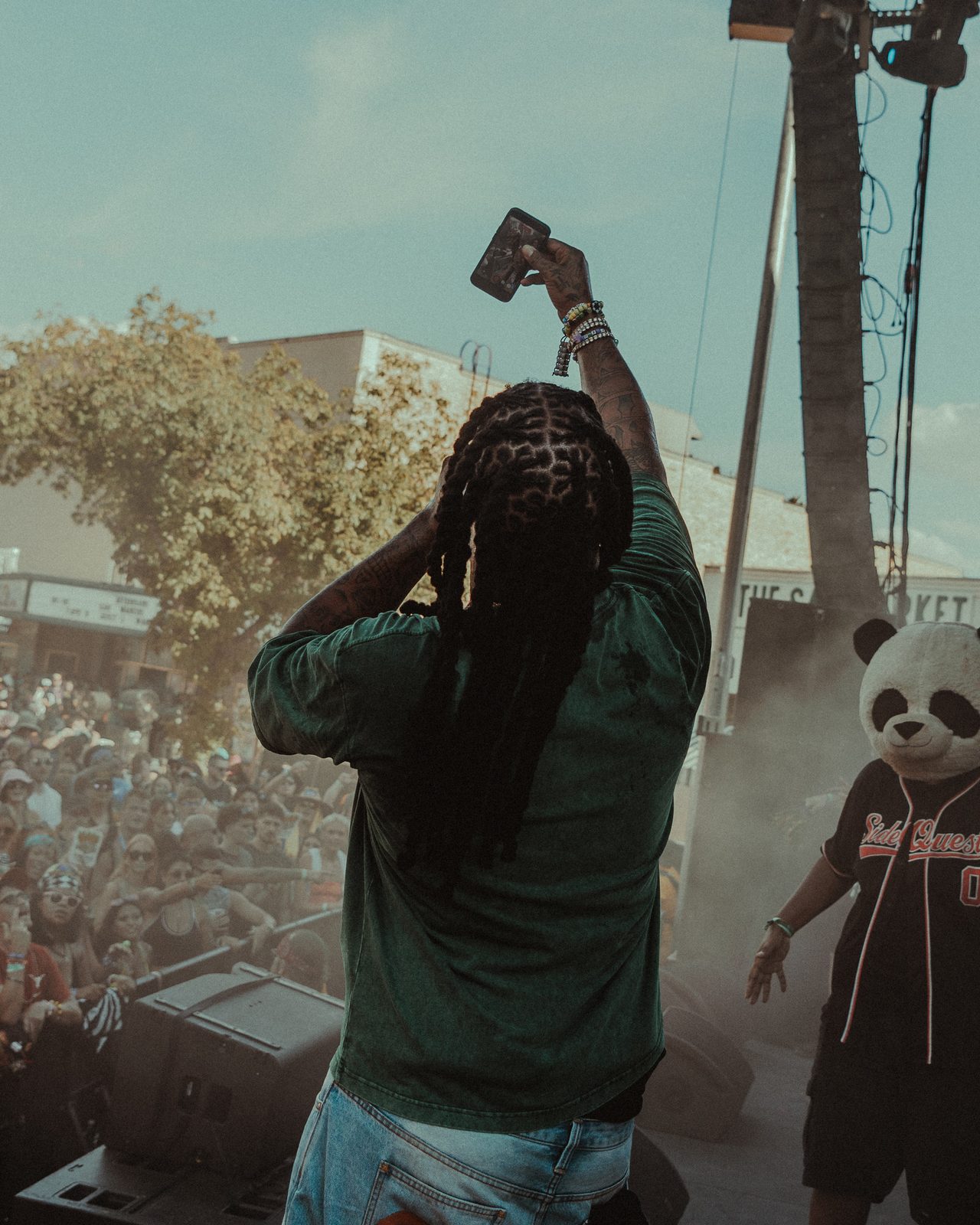 Waka in the smoke